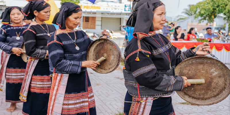 Tiết mục cồng chiêng 